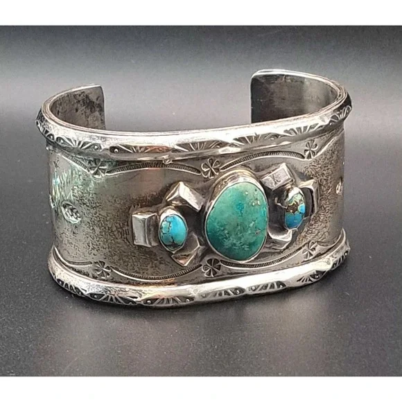 Vintage Navajo 3 Stone Turquoise SS Wide Cuff Bracelet~ - Picture 2 of 14